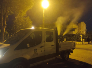 Balıkesir Büyükşehir Belediyesi, sivrisinek ve karasinek gibi haşerelere karşı 12 ay boyunca kesintisiz ilaçlama çalışmaları yürütüyor. İlçe belediyeleriyle koordineli olarak yapılan bu çalışmalarla vektörel hastalıkların önüne geçiliyor.