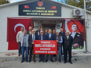 TEMAD’ın 40. kuruluş yılı ve Astsubaylar Günü'nde, TEMAD Balıkesir ve Burhaniye şubeleri özlük hakları taleplerini bir kez daha dile getirdi. Tazminat ve maaş eşitsizliği gibi sorunlar çözülene kadar mücadele edeceklerini belirttiler.