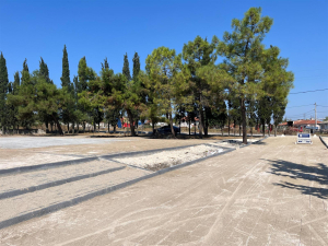 Balıkesir Büyükşehir Belediyesi, Bandırma ve Manyas’ın kırsal mahallelerinde toplamda 20 bin metrekarenin üzerinde parke taşı döşeyerek ulaşım altyapısını güçlendirdi, yeni rekreasyon alanları oluşturuyor.