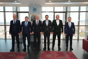 Balıkesir Büyükşehir Belediyesi, İzmir ve Manisa’ya dayanışma ziyaretleri gerçekleştirdi. Ziyaretlerde işbirliği ve ortak projeler için görüş alışverişinde bulunuldu.