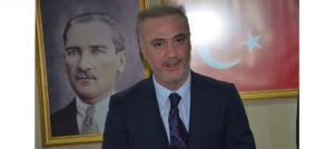 Anahtar Parti Balıkesir İl Başkanı Ahmet Sağlam, emeklilerin yaşadığı ekonomik zorluklara dikkat çekti. Çay ve simit hesabı üzerinden emekli maaşlarının yetersizliğini eleştirdi.