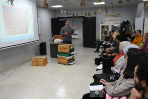 Balıkesir Büyükşehir Belediyesi’nin düzenlediği 1. Uygulamalı Arıcılık Kursu, Türkiye genelinde yoğun ilgi gördü. BAÇEM koordinasyonundaki eğitimle Balıkesir, arıcılıkta öncü olmayı hedefliyor.