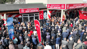 Burhaniye Belediyesi, Kent Lokantası’nı hizmete açtı! Başkan Ali Kemal Deveciler’in öncülüğünde hayata geçirilen proje ile vatandaşlar uygun fiyatlı ve sağlıklı yemeklere erişebilecek. Detaylar haberimizde.