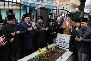 Edremit Kaymakamı ve Kuva-yi Milliye kahramanı Köprülülü Hamdi Bey, şehit edilişinin 105. yılında Biga’da anıldı. Edremit Belediye Başkanı Mehmet Ertaş, şehit kaymakamın kabrini ziyaret ederek saygı duruşunda bulundu.