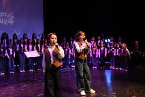 Altıeylül Belediyesi Cumhuriyet Korusu, Barış Manço'nun vefatının 26. yılında onun eserlerini seslendirerek Cumhuriyet ve Atatürk değerlerine olan bağlılığını ortaya koydu. Başkan Hakan Şehirli, sanatçıyı onurlandırdı ve teşekkürlerini iletti.