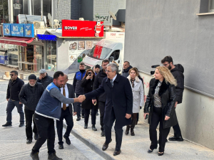 Balıkesir Büyükşehir Belediyesi, Başkan Ahmet Akın’ın “Deprem Dirençli Balıkesir” hedefi doğrultusunda Bandırma’da kentsel dönüşüm sürecini başlattı. Riskli bölgelerin tespiti ve yapı envanteri çalışmaları hız kazandı.