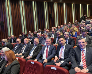 Burhaniye Ticaret Odası Başkanı Hasan Varol, Cumhurbaşkanı Erdoğan’ın katıldığı Ulusal İstihdam Stratejisi Toplantısı’nda yer aldı. Toplantıda genç istihdamına yönelik yeni projeler ele alındı.