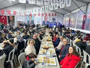 Bandırma Belediyesi, Ramazan ayını dopdolu etkinliklerle kutlamaya devam ediyor. Tiyatro, sinema, konserler ve söyleşilerle vatandaşlara manevi bir atmosfer sunan etkinliklere katılım ücretsiz! Detaylar için tıklayın.