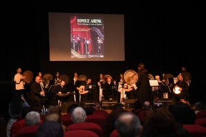Balıkesir Büyükşehir Belediyesi tarafından düzenlenen “Sonsuz Ahenk” Tasavvuf Dinletisi, sanatseverlerden büyük ilgi gördü. Etkinlikte tasavvuf müziğinin eşsiz eserleri hayat buldu.