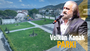 Burhaniye Belediyesi, hayatını kaybeden sanatçı Volkan Konak’ın adını yeni açılan parka verdi. İskele Mahallesi’ndeki park artık “Volkan Konak Parkı” olarak anılacak.