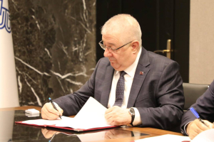 Edremit Belediyesi tarafından yapılacak üç yeni Aile Sağlığı Merkezi için bağış protokolü imza töreni