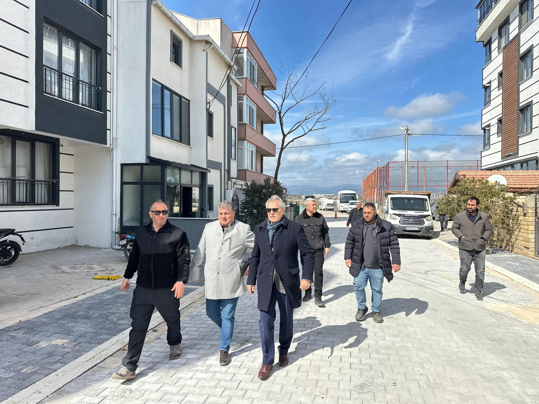 Bandırma’da Hizmet Seferberliği: Başkan Mirza Sahada İnceledi, Yeni Projeleri Açıkladı