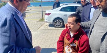 Engelsiz Kafe’de Duygu Dolu Anlar: Ali Baran’a Unutulmaz Doğum Günü Sürprizi