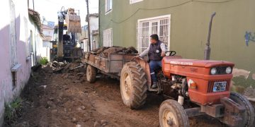 Burhaniye’de Altyapı ve Üstyapı Atağı: Fen İşleri Sahada Aralıksız Çalışıyor