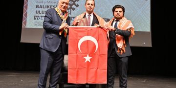 Akın’dan Sempozyumda Birlik Mesajı: “Balıkesir, Milli Birliğin Merkezidir”