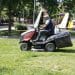 BURHANİYE’DE YAZ SEZONU VE BAYRAM ÖNCESİNDE PARK VE YEŞİL ALANLARDA YOĞUN MESAİ